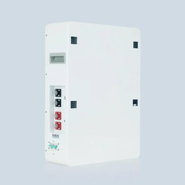 Hệ thống lưu trữ năng lượng gia đình gắn tường bao gồm pin LiFePO4, tấm pin mặt trời và bộ biến tần.